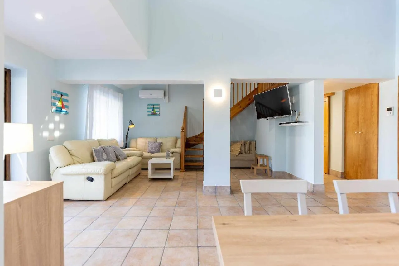 La Villa De Los Mares Bell-Lloc  0*, Bell-Lloc (Girona)